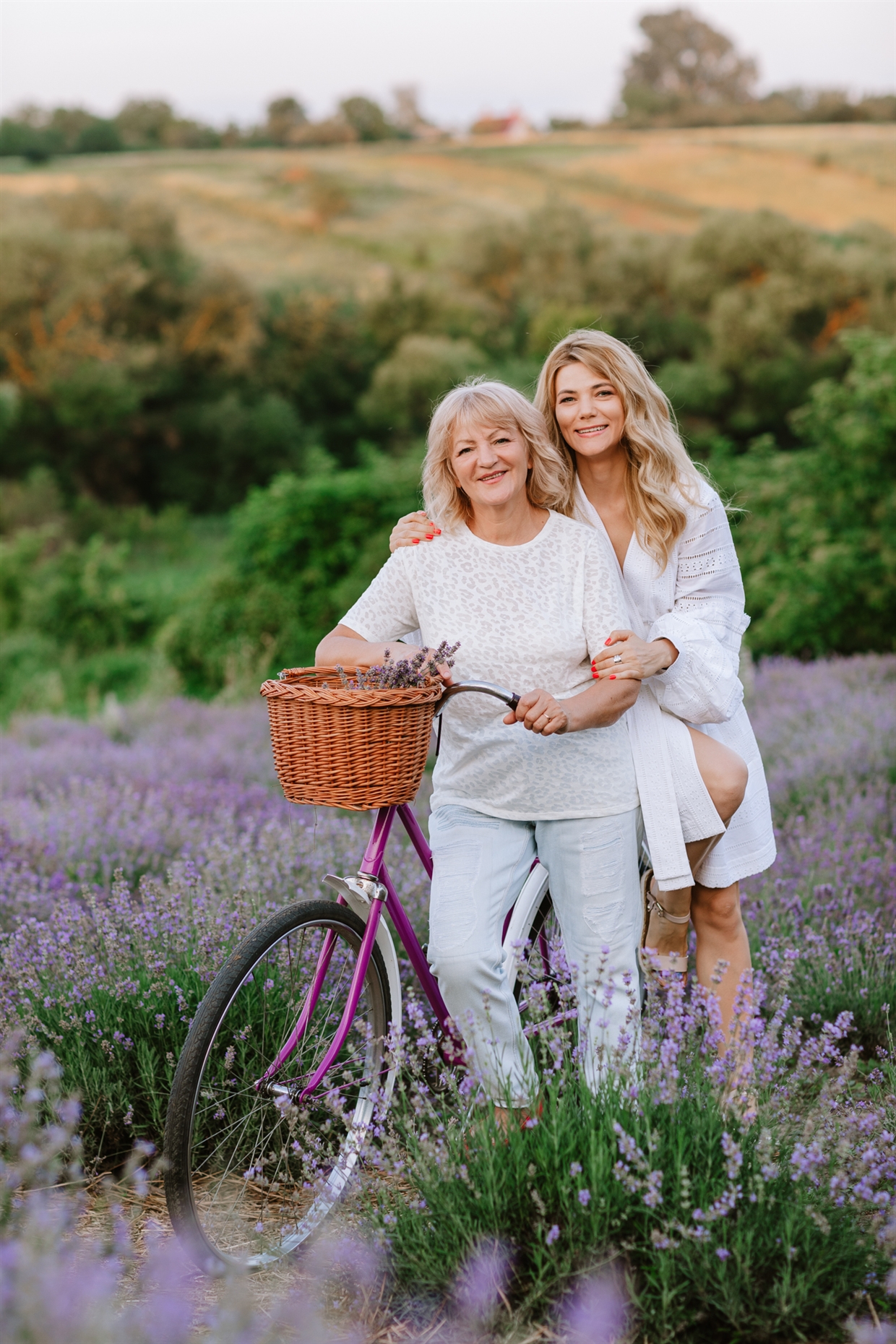 family_photoshoot_women_of_the_family